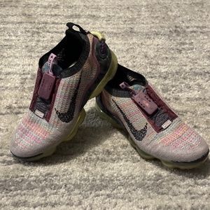 Nike VaporMax 2020 Violet Ash Volt Sneakers Women's Size 10